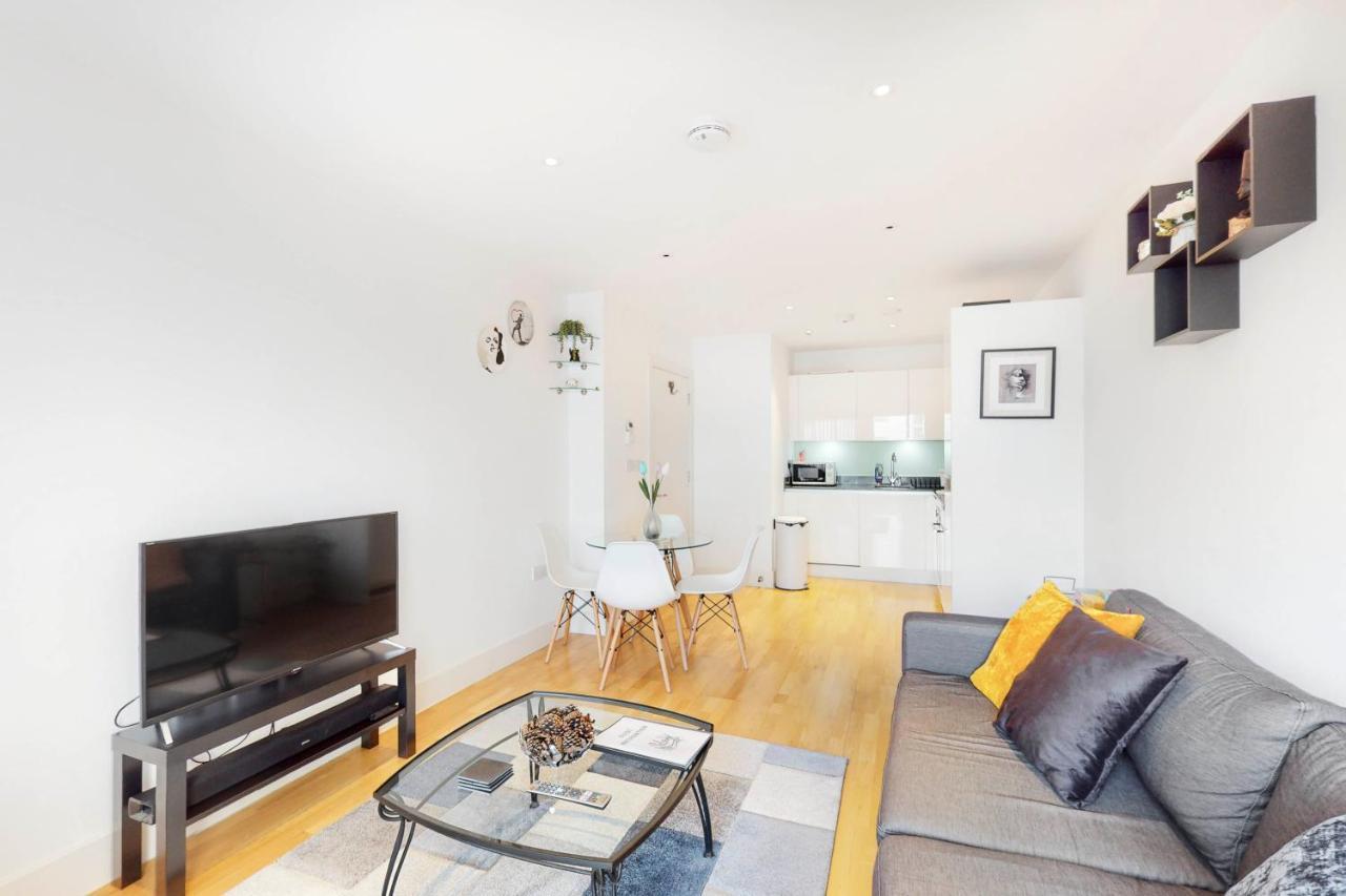 Lovely 1 Bed Apartment In Streatham Лондон Экстерьер фото
